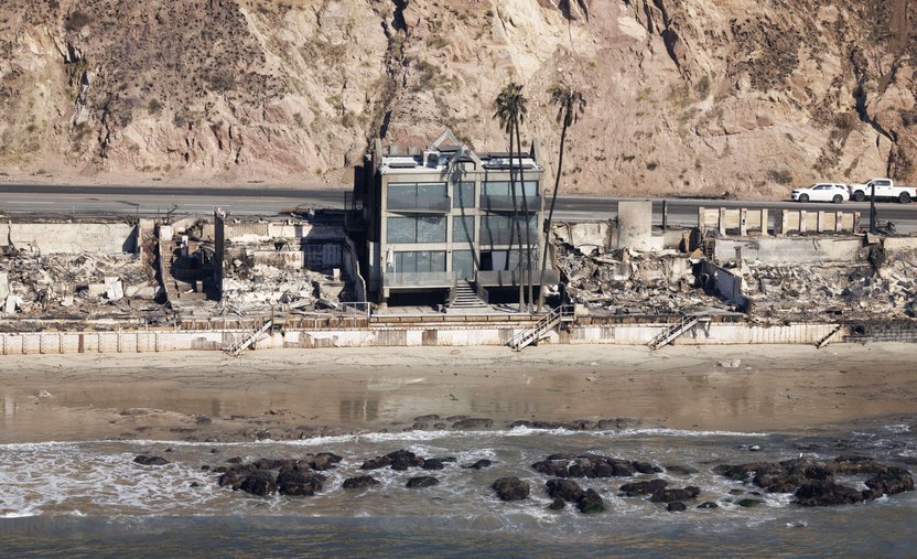 Aftermath of fire in Pacific Palisades and along Pacific Coast Highway